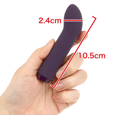 小さく、軽く、スマート。シックなボディはポーチに入れやすく、持ち運びも便利です。　※数値はＮＬＳ実測値