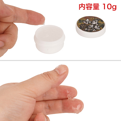 【超勃爆男魂力　赤貝漢起クリーム】こちらは半透明のジェルっぽいクリーム。ベタ付きは少なく、塗り込むとハッカのような香りが漂います。