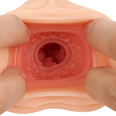【乱膣ハード】大小つぶつぶのひねりスパイラルに、カリやスジに衝撃をあたえるデカイボ突起、亀頭を丸飲みする攻撃的な子宮ポットを配置した内部構造。