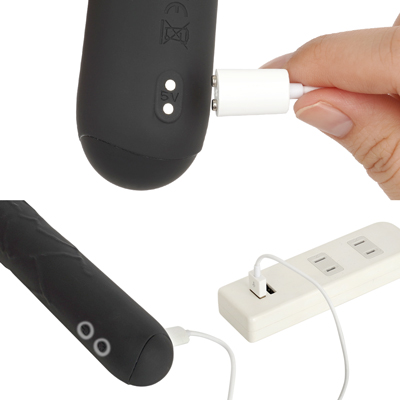 充電はマグネット式USB充電仕様。充電時間は約145分、連続稼働時間は約37分です。充電中はライトが点滅し、充電が完了するとライトが点灯します。
