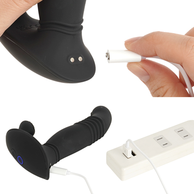 充電はマグネット式USB充電仕様。充電時間は約110分、連続稼働時間は約45分です。充電中はライトが点滅し、充電が完了するとライトが点灯します。
