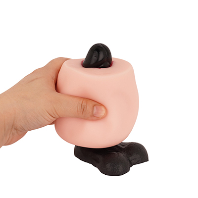 グッと押し込んで亀頭を露出させたときの快感と、再び引っ込めたときのカリに掛かる摩擦が強烈です。ストローク幅がやや物足りない印象。