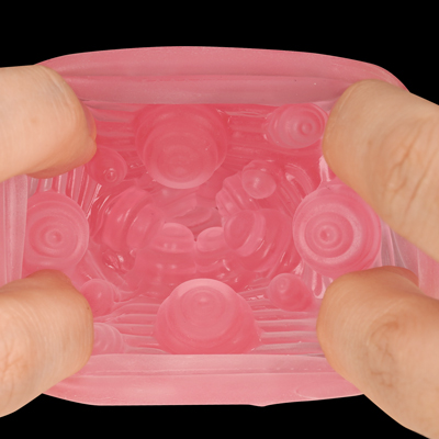 【パンチタイプ】パンチタイプは、高弾力のボールがみっちりと詰まった形状。　刺激レベル：中刺激