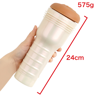 Flesh light特有のフォルム。まるで懐中電灯（Flash light）のようなデザインです。　※数値はＮＬＳ実測値