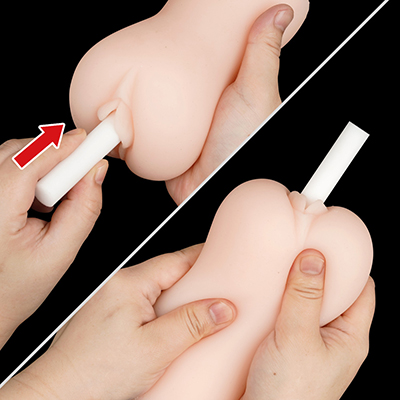 使い方は従来モデルと一緒です。洗浄後のオナホに乾燥したスティックを突っ込み、内部の水分をよ～く吸わせるようにモミモミします。