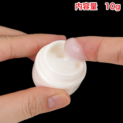 使い方は局部に塗るだけ。肌なじみの良い白色なので相手にバレずご使用いただくこともできます。女性に嬉しいヒアルロン酸・コラーゲン配合で、濡れにくい女性にもオススメです。男性にも使えるのでお互いの局部に塗ってお楽しみください。