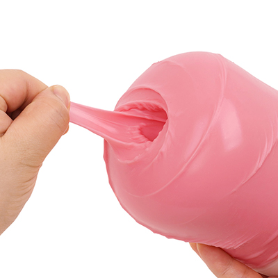 ややハリのあるインナー素材。ヒダ中心の内壁加工はカサ高でクッキリしており、ペニスで潰れるような心配はありません。