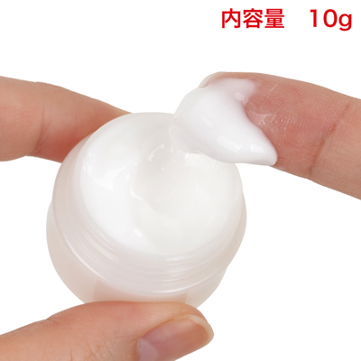 馬のように力強くなる、漢のためのクリーム。一般的なクリームケースに入っているので持ち運びにも便利です。