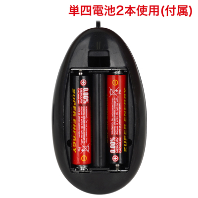 背面の電池蓋を外し、写真の向きに合わせて電池をセットしてください。　※付属の電池は「動作確認用テスト電池」です。