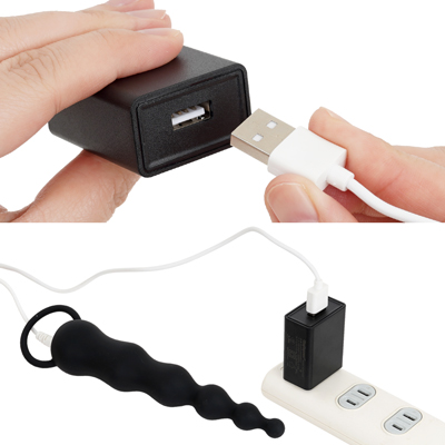 USB充電式のデンマやローターなど、アダルトグッズの充電にも使用できます。　※USBケーブルは付属していません。使用する機器により充電ができなかったり、充電時間が長くかかったりする場合があります。