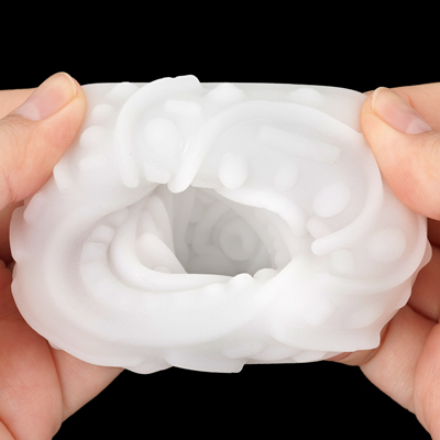 【02　SWIRL】SWIRLは螺旋状のヒダが渦巻の様に巻き付く高刺激タイプ。
