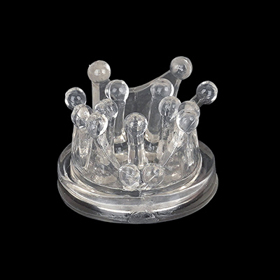 <span style="font-weight: bold; color: #CC0000;">New</span>【CROWN（クラウン）】その名の通り王冠のような形状。放射線状に広がった丸い突起が乳首を連続で擦り上げ、やさしい快感を奏でます。