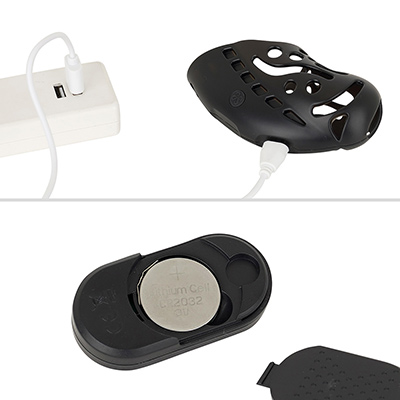 本体は付属のUSBケーブルで充電。フル充電までは約１時間、最大待機時間は約48時間未満です。リモコン側はCR2032型ボタン電池×１個（付属）を使用します。