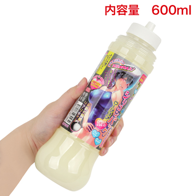 たくさん使える大容量。注ぎやすいノズルキャップで液だれの心配もありません。