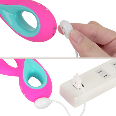 充電はマグネット式USB充電仕様。充電時間は約120分、連続稼働時間は約60～90分です。充電中はライトが点滅し、充電が完了するとライトが点灯します。