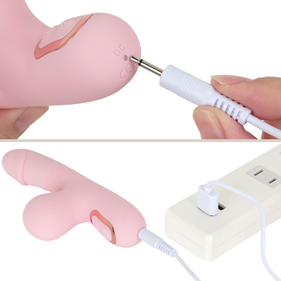 充電はUSB充電式。充電時間は約60分、連続稼働時間は約40分です。充電中はライトが点滅します。