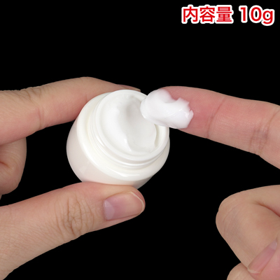 ウアナルポマチョをはじめ厳選された成分ブレンドで夜の営みに刺激を与えます。女性に嬉しいヒアルロン酸・コラーゲン配合でローション代わりにも◎。男性にも使えるのでお互いの局部に塗ってお楽しみください。