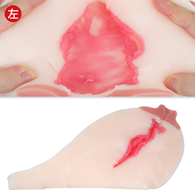 せっかく２穴あるのに、左右で使用感があまり変わらないのがもったいないですね…。どちらも空気抜き＆バキューム感は皆無です。