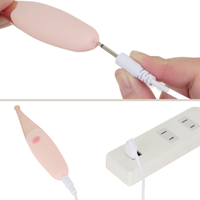 充電はUSB充電式。充電中はボタンが点滅します。