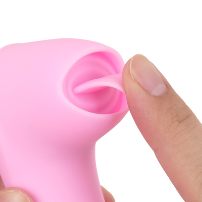 素材はなめらかで肌触りの良いシリコン製。舌先はソフト素材を採用しており、やさしく柔らかい刺激をお楽しみいただけます。