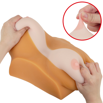 摘まんで伸ばしたくなるクリュクリュの乳首！ずっと触っていたくなる、ムニムニふわっふわおっぱいです。