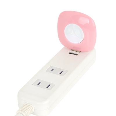 充電はUSBコネクタで直接充電できます。充電時間は約60分、最大連続稼働時間は約60分です。充電中はボタンが点滅します。