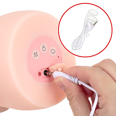 エロボイス機能は、付属のイヤホンを底部ジャックに挿すことで楽しめます。まぁ、ほとんどの人が不要と思ってる機能なんですけどね…。