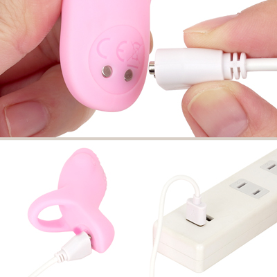 充電はマグネット式USB充電仕様。充電時間は約60分です。充電中はボタンが点滅し、満タンになると点灯します。