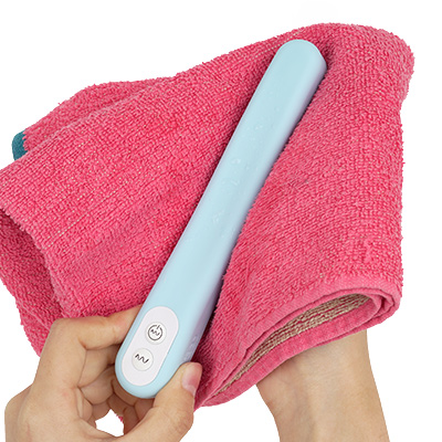 生活防水仕様です。IPX6等級以下の防水グッズは、製品によって性能差が大きいため、必ず現物の状態を確認しながら、自己責任において使用・洗浄してください。