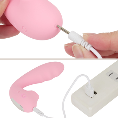 充電はUSB充電式。充電時間は約２時間、連続稼働時間は約１時間です。充電中はボタンが点滅し、満タンになると点灯します。
