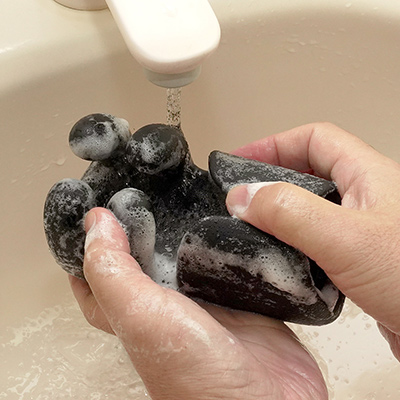 IPX6防水なので、流水による丸洗いもへっちゃら。洗いやすいのでメンテナンス性が高く、長く清潔に使えそうなのもグッドですね。