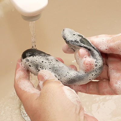 本体側は生活防水仕様のため、軽い水洗いくらいなら問題なし。愛液でビッショビショにしても安心ですし、メンテナンス性が高いのも便利です。