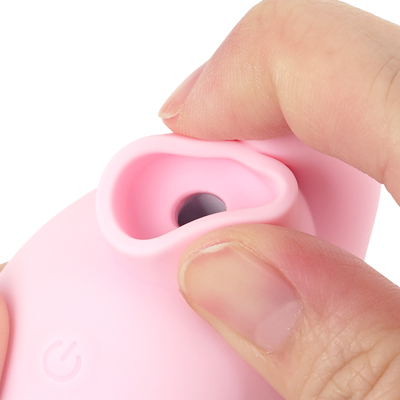 肌触りなめらかで、気持ちの良い上質なシリコン素材を採用。