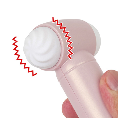 電マとまではいきませんが、そこそこパワフルな振動です。こちらも強弱３＋リズム７の10パターンですが、パワーレンジはやや狭いですね。