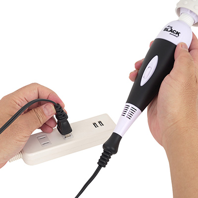 バッテリーを気にすることなく甚大なパワーを使えるＡＣ電源式。従来機の弱点だった電源コードの根元を補強し、耐久性を向上させました。