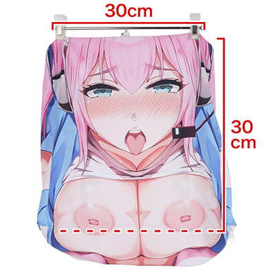 当然、カバーも30cm四方の立体成型です。６面に上手く絵が広がるようにプリントされていて、ほかのカバーよりも技巧的な印象。