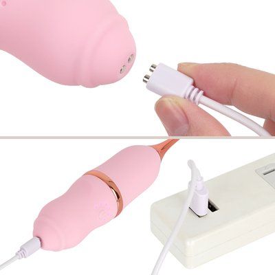 充電はマグネット式USB充電仕様。充電時間は約2.5時間、連続使用時間は約１時間です。充電中はボタンが点滅し、満電になると点灯します。