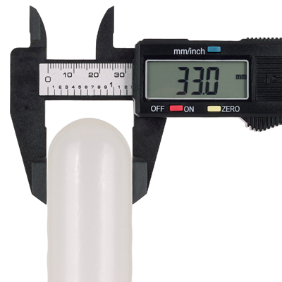 程よいサイズ感で多くの男性にフィットします。現物を膨らませ、ノギスで最大幅を計測。あくまでＮＬＳスタッフの実測なので、参考程度にしてください。