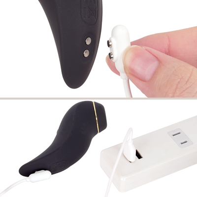 付属のマグネット式USB充電ケーブルを本体のマグネット部分につけて充電を行ってください。約2.5時間の充電で最大約１時間の連続使用が可能です。充電中はボタンが点滅し、満充電で点灯します。