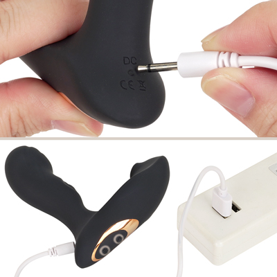 付属のUSB充電ケーブルを、ライトが点滅するまで差し込んで充電を行ってください。満充電で最大約40分の連続使用が可能です。充電中はボタンが点滅し、満充電で点灯します。