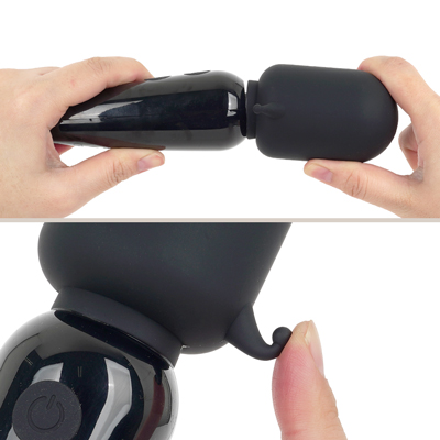 表面は滑らかな質感で肌触りバツグンのシリコン素材です。