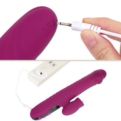 付属のUSB充電ケーブルをDCジャックに差し込んで充電を行ってください。約２時間の充電で最大約１時間の連続使用が可能です。充電中はボタンが点灯します。