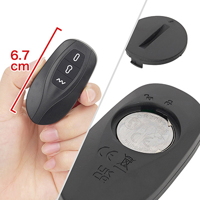 クルマの電子キーみたいなリモコン。電源はCR2032ボタン電池×１個（付属）。使用時は絶縁シートを外しましょう。　※数値はＮＬＳ実測値