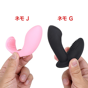 同じ挿入タイプの「##28515##」と比較。膣への負荷を減らすよう、フォルムを一新した“Ｊ”は、まさにＧＪ（グッジョブ）！