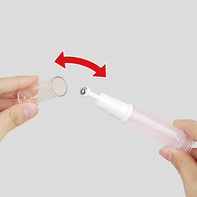 全タイプ、シッカリしたキャップ付き。使用後は汚れを気にせずに収納でき、ノズルの破損・変形などのトラブルを防ぎます。