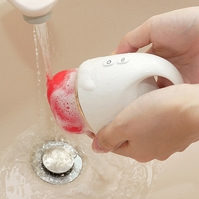 防水等級はIPX6。流水洗いに耐えられる性能なので、使用後は入念にメンテナンスしましょう。