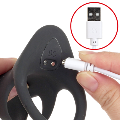 マグネット式USB充電ポートを採用しています。約50分の充電で最大約60分の連続駆動が可能なスタミナ仕様となっており、充電中はボタンが点滅し、満充電になると点灯に変わるため視認性も抜群です。
