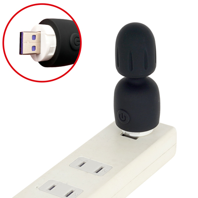 キャップを外すと現れる端子を、USBポートへ直接差し込むだけのケーブルレス充電仕様です。わずか約45分の急速フル充電で最大約55分ものパワフルなコードレス駆動が可能となっており、電池交換のコストもかからない利便性に優れた経済的な設計です。