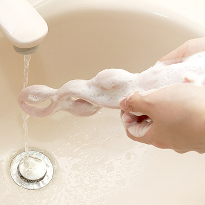 IPX7等級の完全防水。流水による丸洗いはもちろん、お風呂でも使える耐水能力は、利便性と汎用性を両立しています。